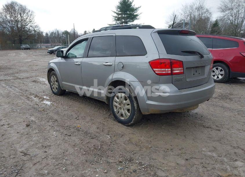 Photo 3 of 2018 Dodge Journey SE (VIN 3C4PDCAB2JT520371)