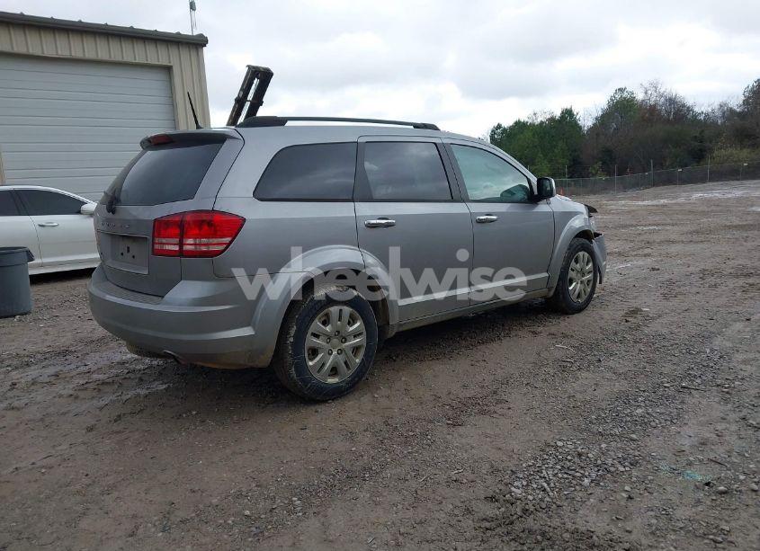 Photo 4 of 2018 Dodge Journey SE (VIN 3C4PDCAB2JT520371)