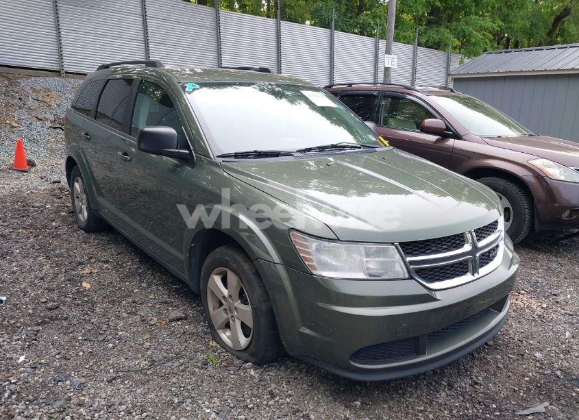 2018 Dodge Journey SE (VIN 3C4PDCAB2JT521035) main photo