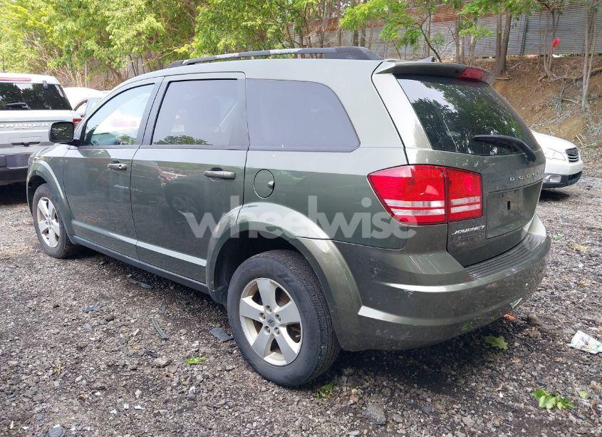 Photo 3 of 2018 Dodge Journey SE (VIN 3C4PDCAB2JT521035)