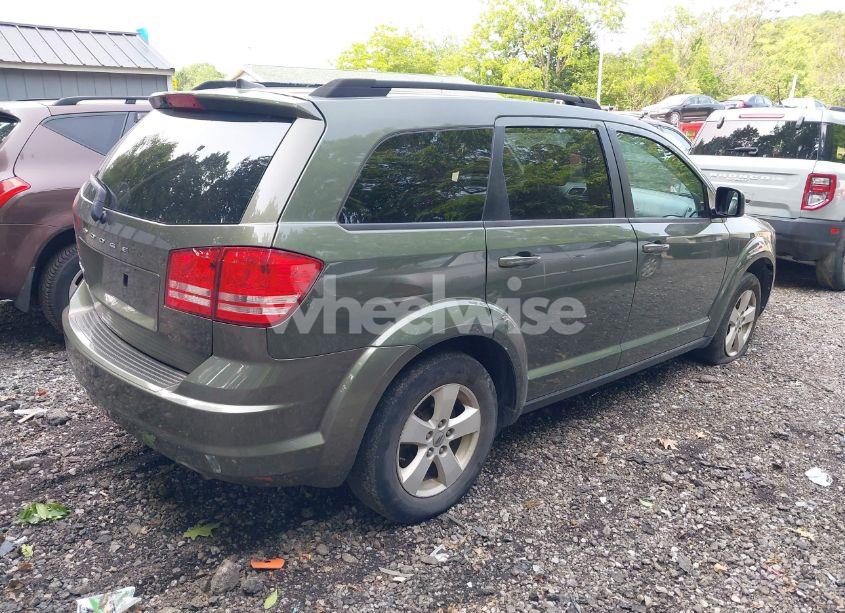 Photo 4 of 2018 Dodge Journey SE (VIN 3C4PDCAB2JT521035)