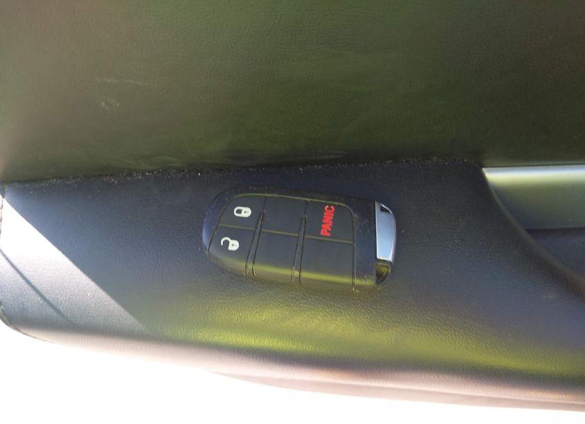 Photo 11 of 2018 Dodge Journey SE (VIN 3C4PDCAB2JT535730)