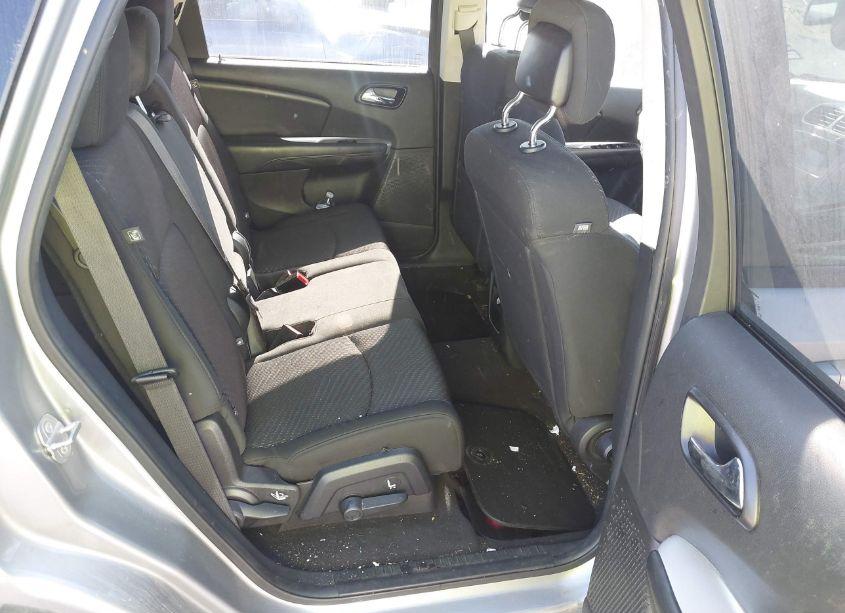 Photo 8 of 2018 Dodge Journey SE (VIN 3C4PDCAB2JT535730)