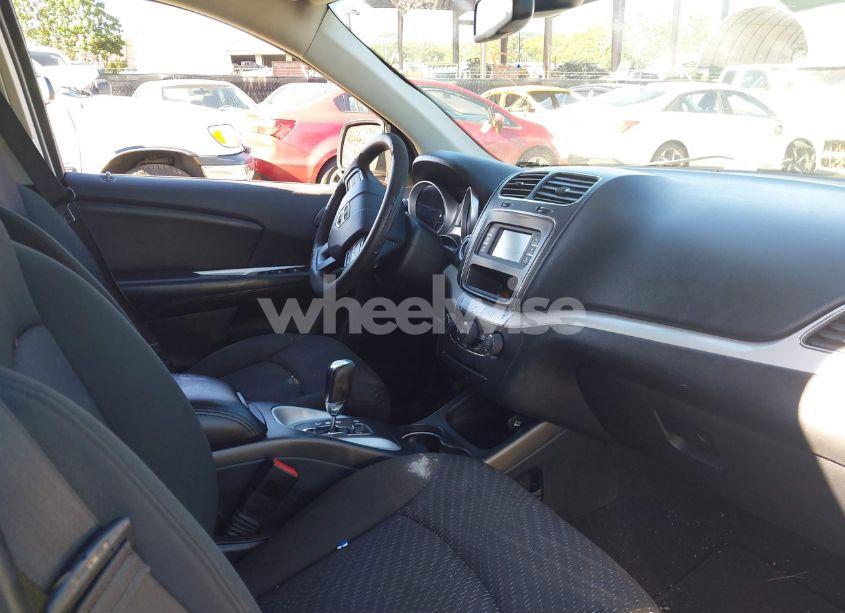 Photo 5 of 2019 Dodge Journey SE VALUE PACKAGE (VIN 3C4PDCAB2KT810207)