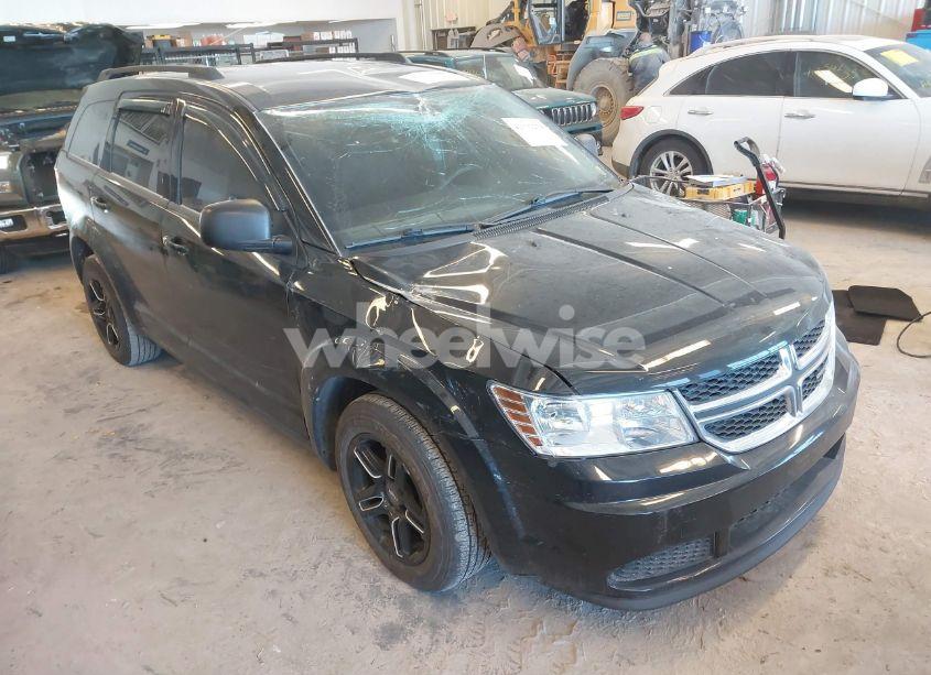 2020 Dodge Journey SE VALUE (VIN 3C4PDCAB2LT270682) main photo