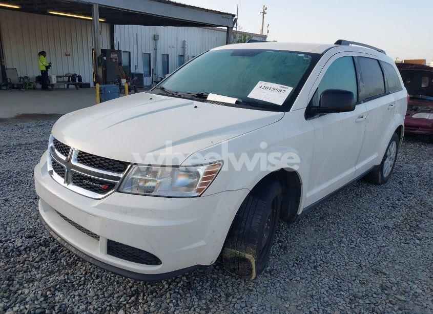 Photo 2 of 2015 Dodge Journey SE (VIN 3C4PDCAB3FT595717)