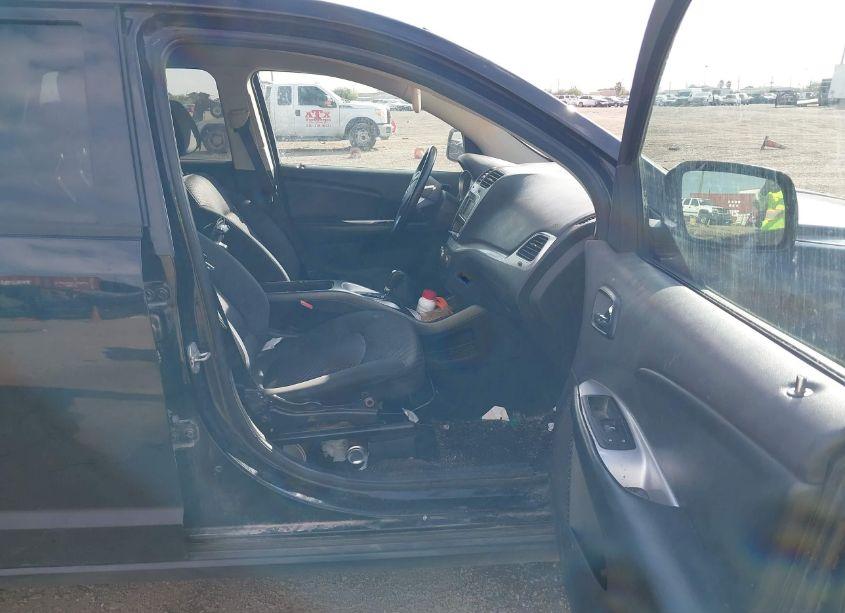 Photo 5 of 2016 Dodge Journey SE (VIN 3C4PDCAB3GT151688)