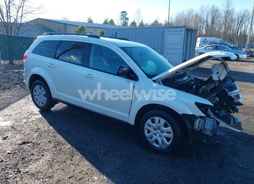 2016 Dodge Journey SE (VIN 3C4PDCAB3GT158026) main photo