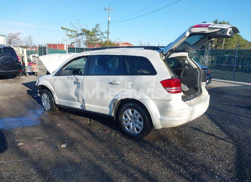 Photo 3 of 2016 Dodge Journey SE (VIN 3C4PDCAB3GT158026)