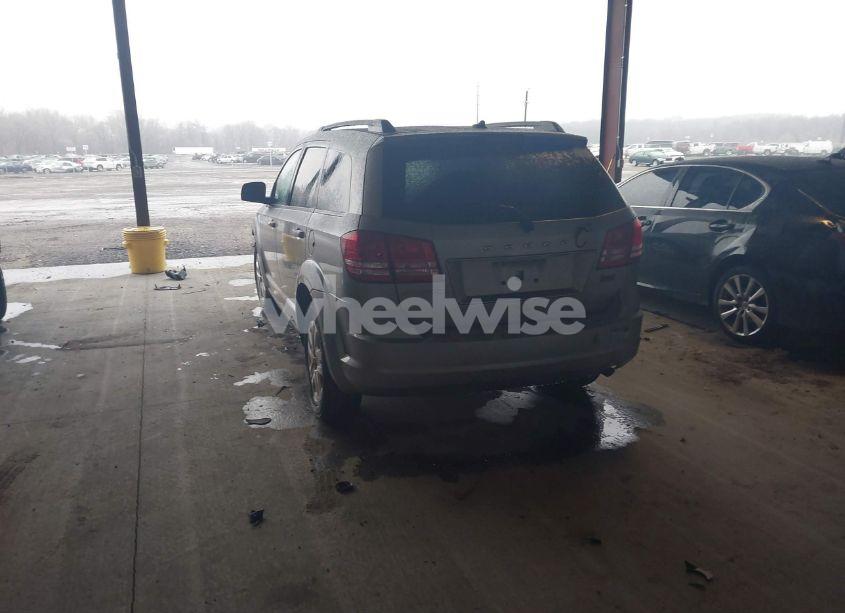 Photo 3 of 2016 Dodge Journey SE (VIN 3C4PDCAB3GT167079)