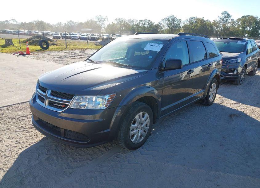 Photo 2 of 2017 Dodge Journey SE (VIN 3C4PDCAB3HT507526)