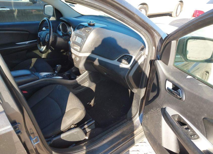 Photo 5 of 2017 Dodge Journey SE (VIN 3C4PDCAB3HT507526)