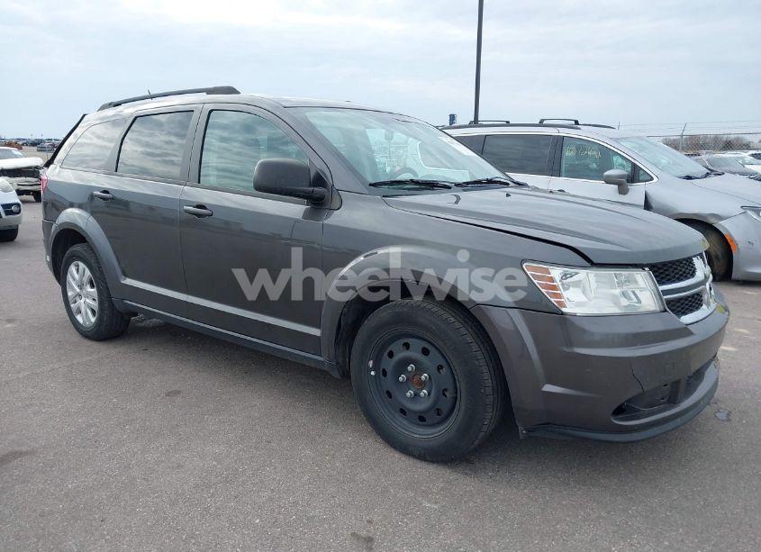 2017 Dodge Journey SE (VIN 3C4PDCAB3HT552417) main photo
