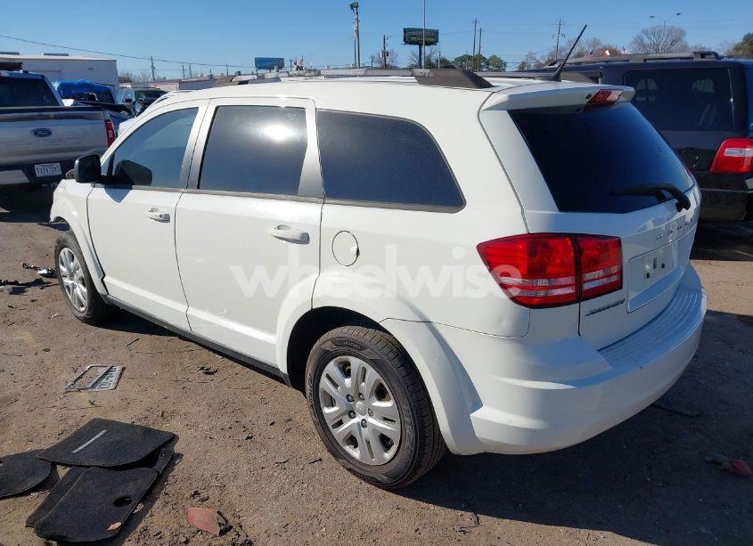 Photo 3 of 2017 Dodge Journey SE (VIN 3C4PDCAB3HT608145)