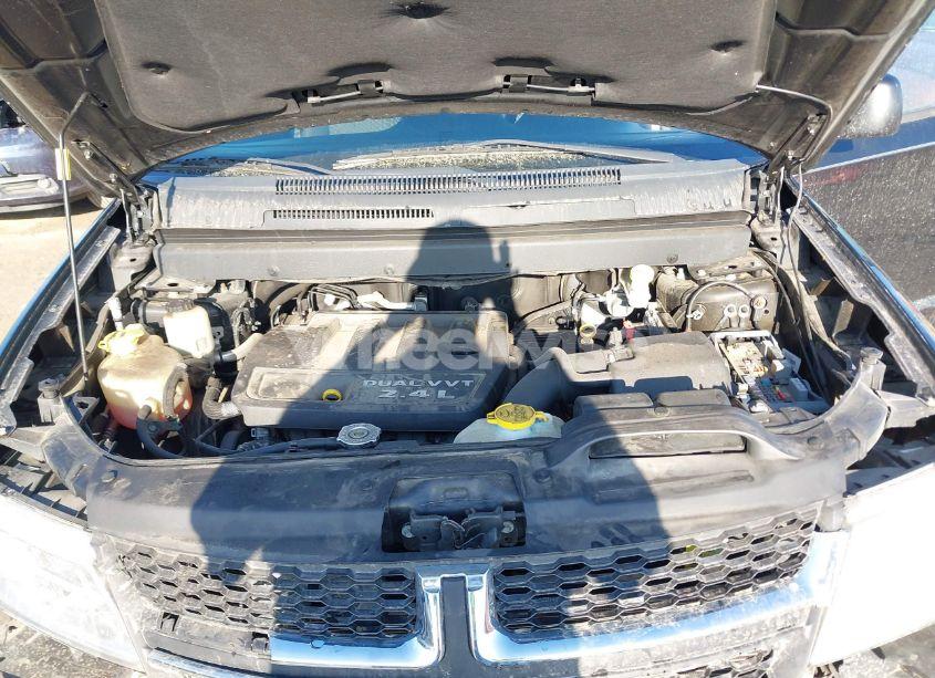 Photo 10 of 2017 Dodge Journey SE (VIN 3C4PDCAB3HT622269)