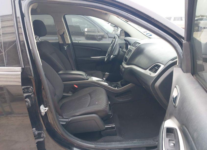 Photo 5 of 2017 Dodge Journey SE (VIN 3C4PDCAB3HT630209)