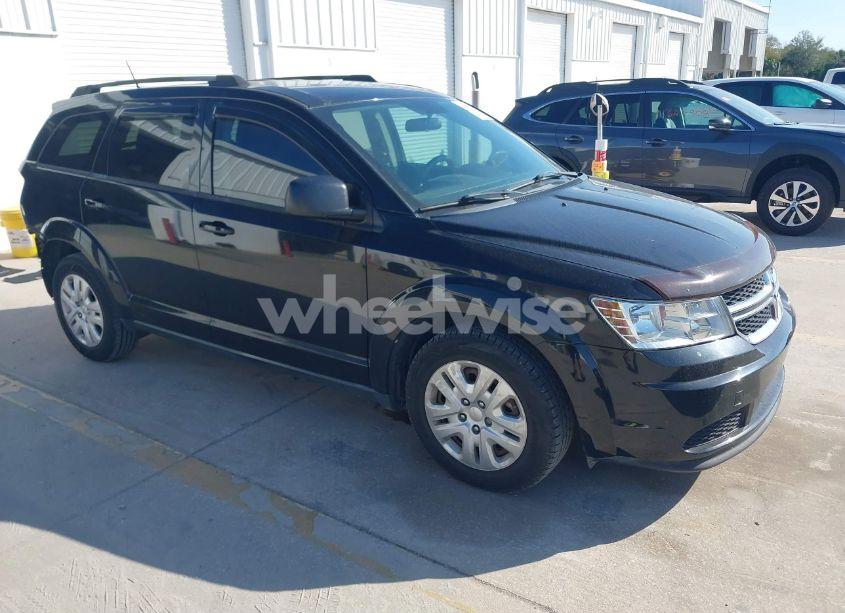 2017 Dodge Journey SE (VIN 3C4PDCAB3HT633627) main photo