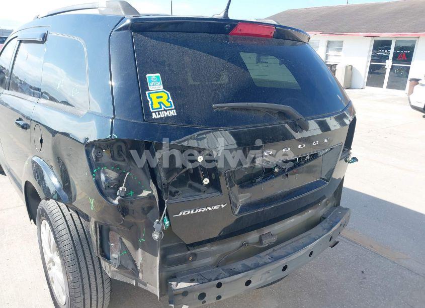 Photo 6 of 2017 Dodge Journey SE (VIN 3C4PDCAB3HT633627)