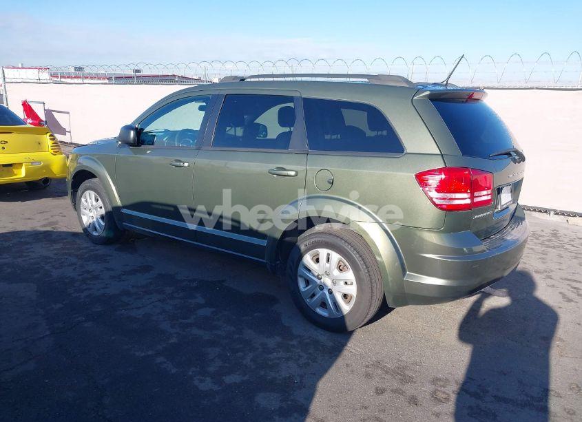 Photo 3 of 2017 Dodge Journey SE (VIN 3C4PDCAB3HT648421)