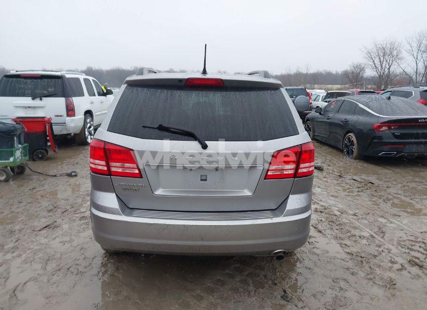 Photo 16 of 2017 Dodge Journey SE (VIN 3C4PDCAB3HT695884)