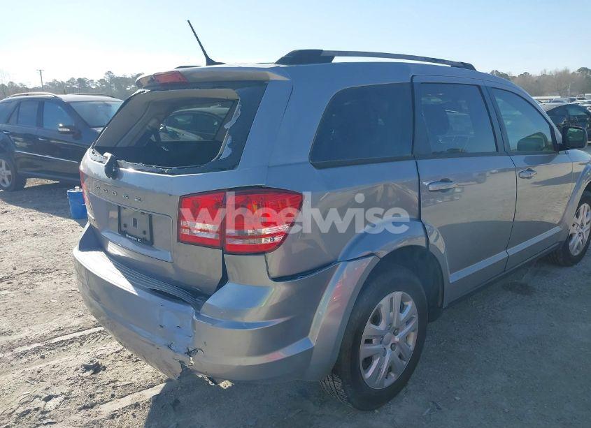 Photo 6 of 2017 Dodge Journey SE (VIN 3C4PDCAB3HT706012)