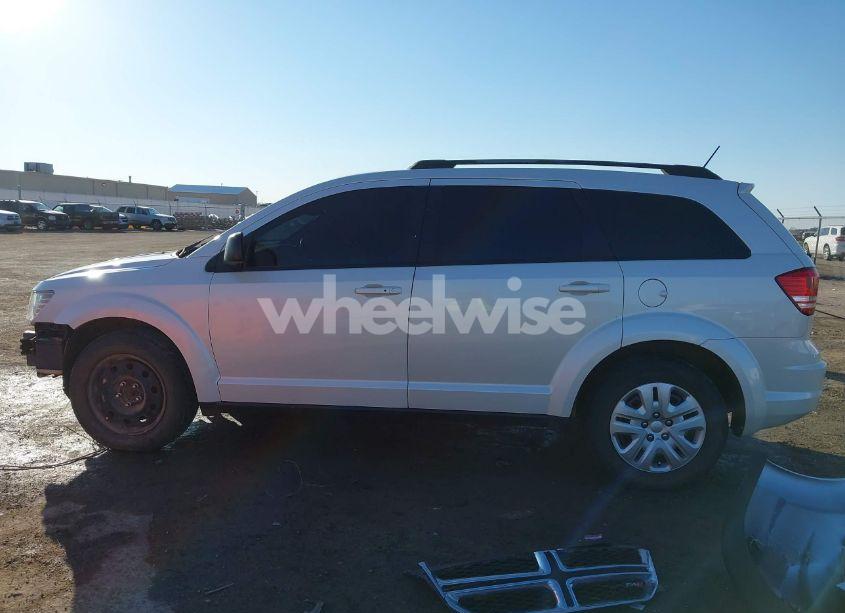 Photo 15 of 2017 Dodge Journey SE (VIN 3C4PDCAB3HT707029)