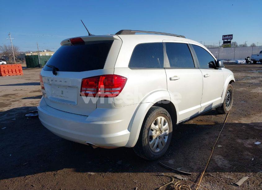 Photo 4 of 2017 Dodge Journey SE (VIN 3C4PDCAB3HT707029)
