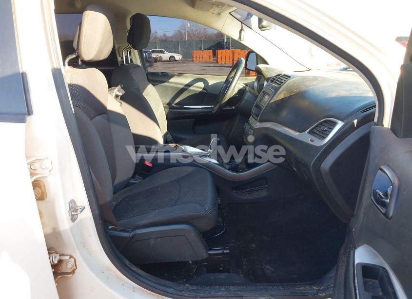 Photo 5 of 2017 Dodge Journey SE (VIN 3C4PDCAB3HT707029)