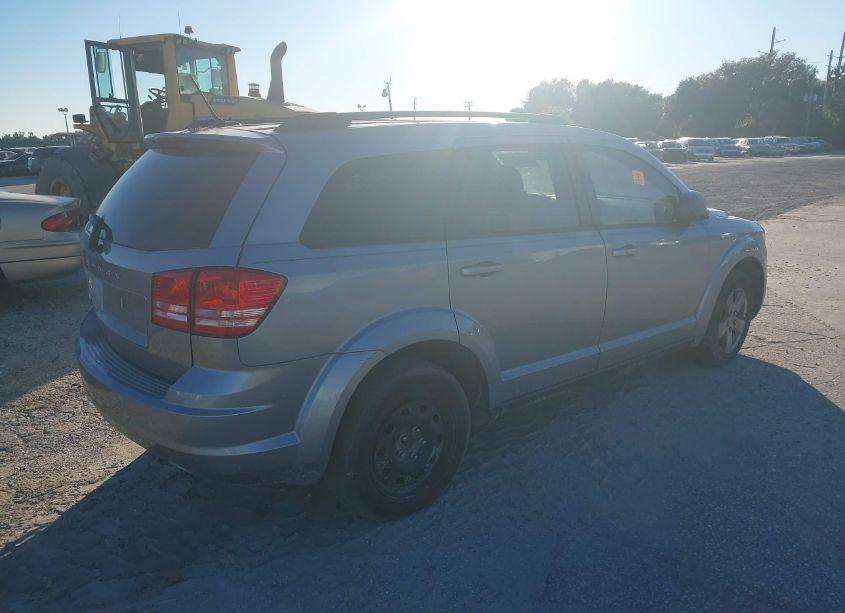 Photo 4 of 2018 Dodge Journey SE (VIN 3C4PDCAB3JT229247)