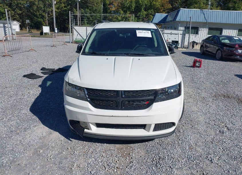 Photo 12 of 2018 Dodge Journey SE (VIN 3C4PDCAB3JT241950)
