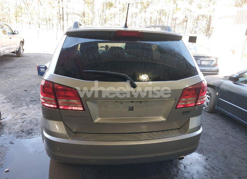Photo 16 of 2018 Dodge Journey SE (VIN 3C4PDCAB3JT288816)