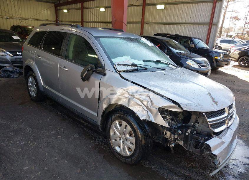 Photo 6 of 2018 Dodge Journey SE (VIN 3C4PDCAB3JT288816)