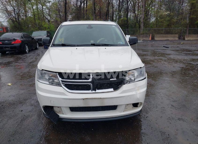 Photo 12 of 2018 Dodge Journey SE (VIN 3C4PDCAB3JT309924)