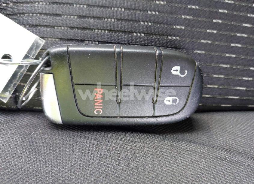 Photo 11 of 2018 Dodge Journey SE (VIN 3C4PDCAB3JT426824)