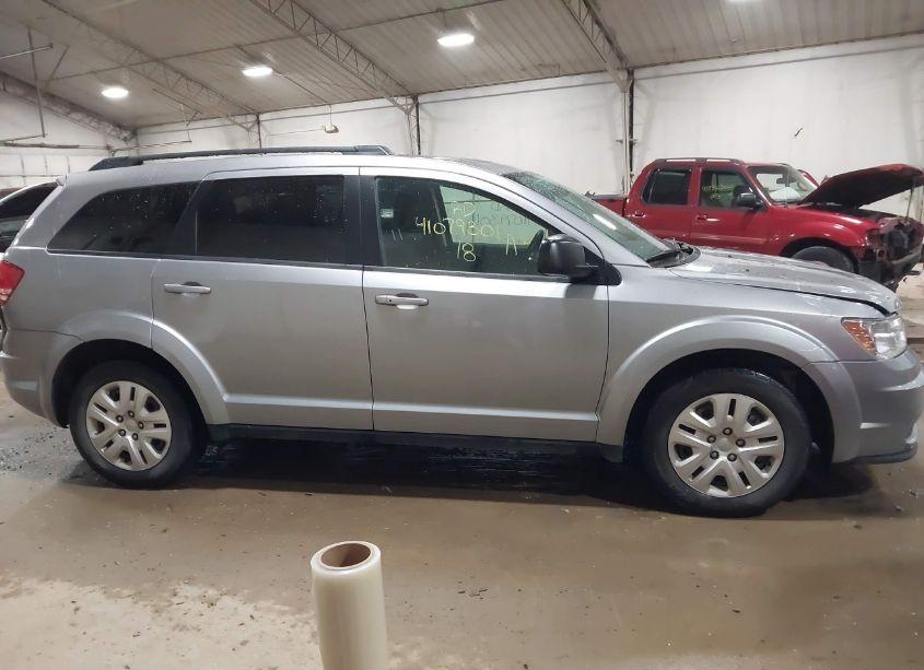 Photo 13 of 2018 Dodge Journey SE (VIN 3C4PDCAB3JT445695)