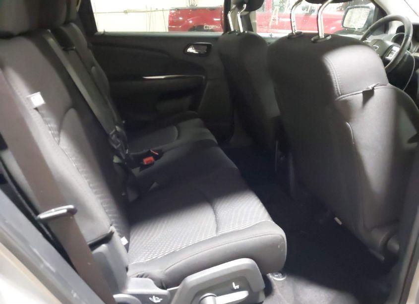 Photo 8 of 2018 Dodge Journey SE (VIN 3C4PDCAB3JT445695)