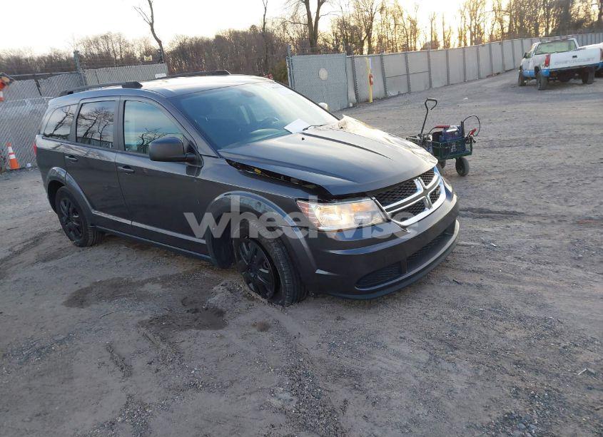 2018 Dodge Journey SE (VIN 3C4PDCAB3JT491057) main photo