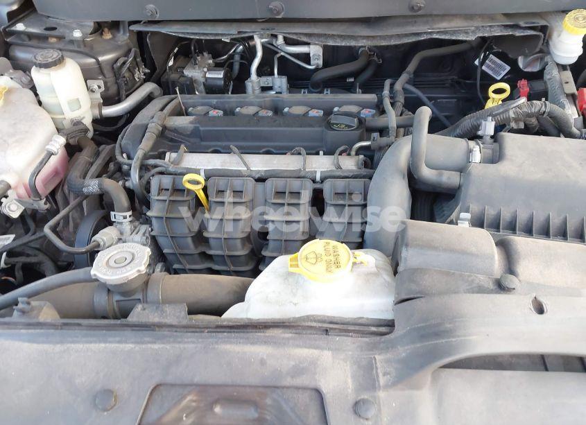 Photo 10 of 2018 Dodge Journey SE (VIN 3C4PDCAB3JT491057)