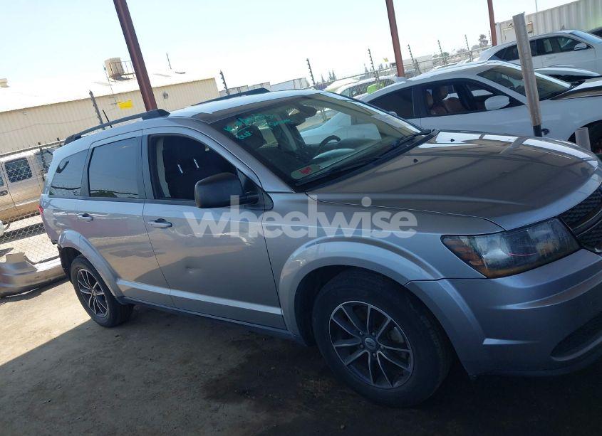 Photo 14 of 2018 Dodge Journey SE (VIN 3C4PDCAB3JT496825)