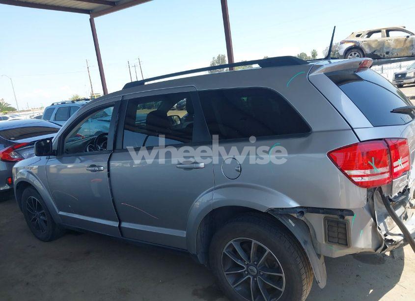 Photo 15 of 2018 Dodge Journey SE (VIN 3C4PDCAB3JT496825)