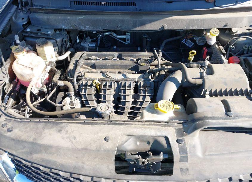 Photo 10 of 2018 Dodge Journey SE (VIN 3C4PDCAB3JT498221)