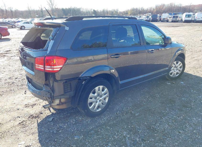 Photo 4 of 2018 Dodge Journey SE (VIN 3C4PDCAB3JT498221)