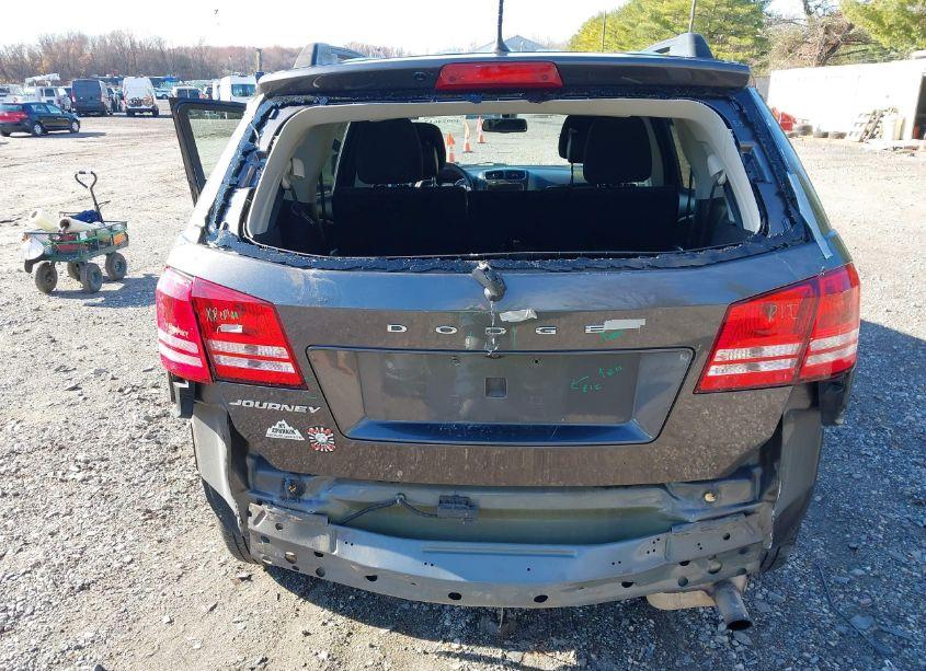 Photo 6 of 2018 Dodge Journey SE (VIN 3C4PDCAB3JT498221)