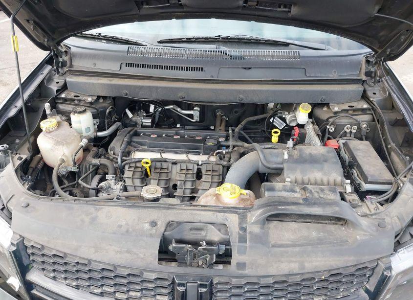 Photo 10 of 2018 Dodge Journey SE (VIN 3C4PDCAB3JT517656)