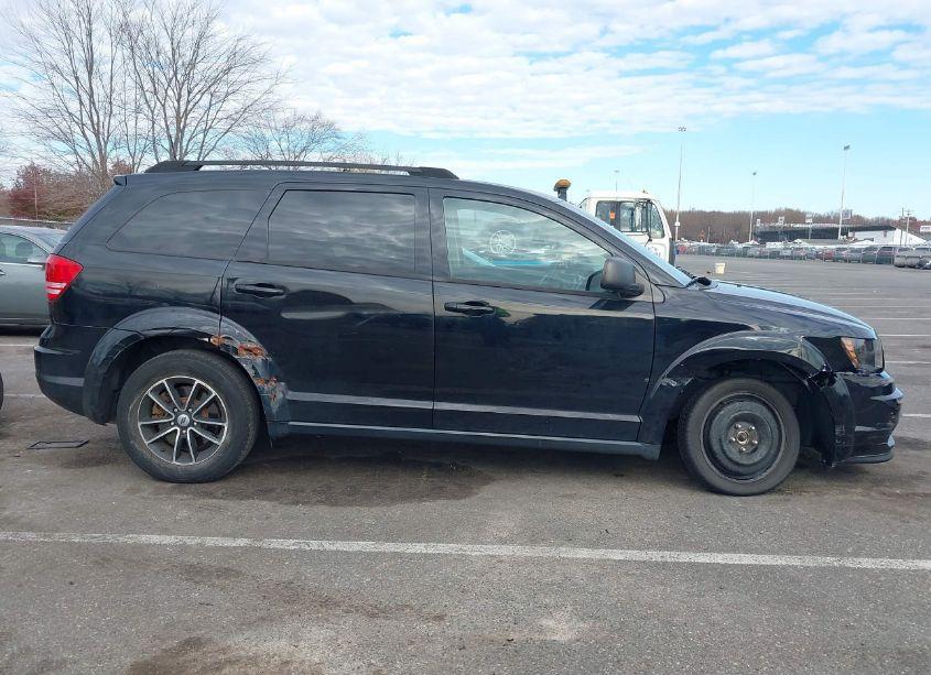 Photo 13 of 2018 Dodge Journey SE (VIN 3C4PDCAB3JT517656)