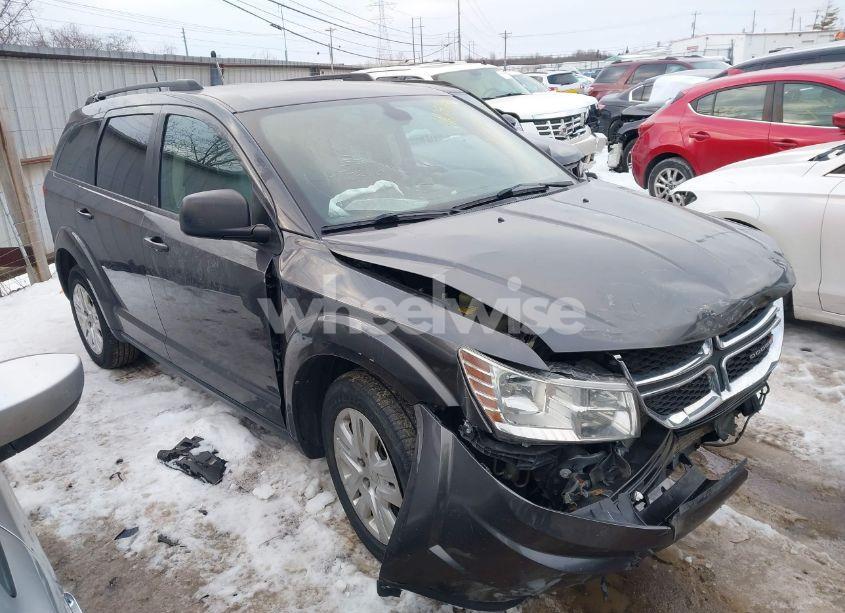 2018 Dodge Journey SE (VIN 3C4PDCAB3JT520878) main photo