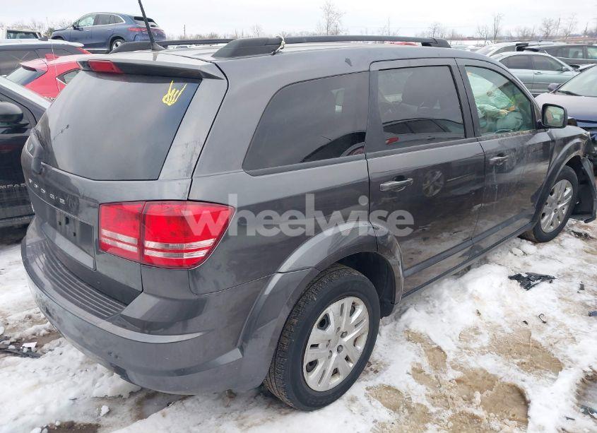 Photo 4 of 2018 Dodge Journey SE (VIN 3C4PDCAB3JT520878)