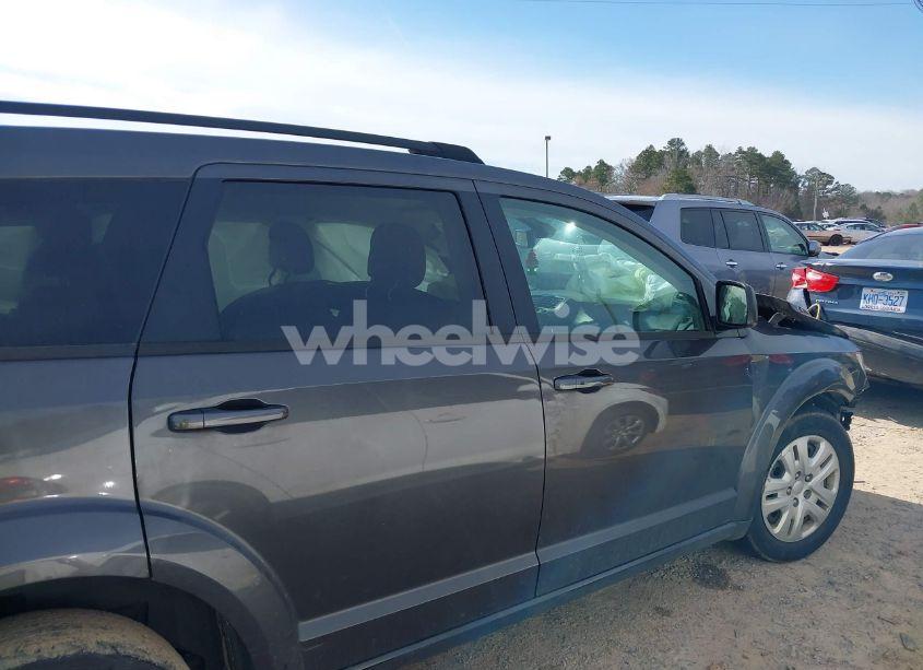 Photo 14 of 2019 Dodge Journey SE VALUE PACKAGE (VIN 3C4PDCAB3KT746839)