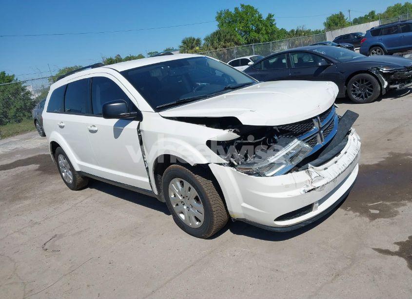 2016 Dodge Journey SE (VIN 3C4PDCAB4GT102743) main photo