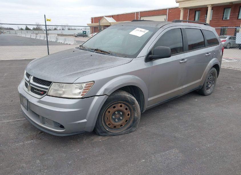 Photo 2 of 2016 Dodge Journey SE (VIN 3C4PDCAB4GT147083)